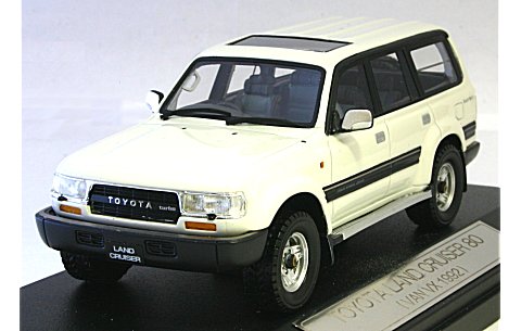 トヨタ ランドクルーザー 80 1993 VAN VX リミテッド ホワイト (1/43 ハイストーリーHS032WH) トヨタ ランドクルーザー 80 1993 VAN VX リミテッド ホワイト (1/43 ハイストーリーHS032WH)