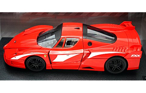 フェラーリ FXX evoluzione レッド (1/18 マテルMT6245T) フェラーリ FXX evoluzione レッド (1/18 マテルMT6245T)