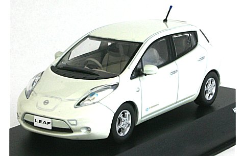 ニッサン リーフ ホワイト (1/43 JコレクションJC67001WH) ニッサン リーフ ホワイト (1/43 JコレクションJC67001WH)