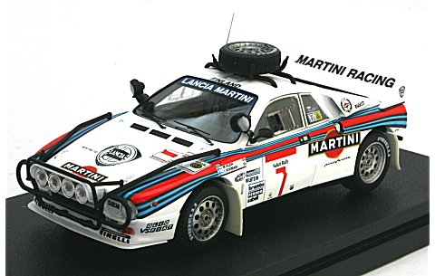 ランチア 037 ラリー No7 1984 サファリ (1/43 hpiレーシング8230) ランチア 037 ラリー No7 1984 サファリ (1/43 hpiレーシング8230)