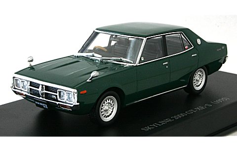 GC110 スカイライン (ヨンメリ) 2000GT-XE・S 後期型 ダークグリーン (1/43 ディズム93443) GC110 スカイライン (ヨンメリ) 2000GT-XE・S 後期型 ダークグリーン (1/43 ディズム93443)