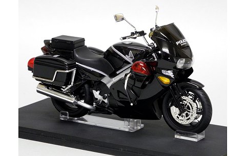 ホンダ VFR 800P 「黒豹」 ペイントガン車 (1/12 モデラーズMFP01SP1) ホンダ VFR 800P 「黒豹」 ペイントガン車 (1/12 モデラーズMFP01SP1)