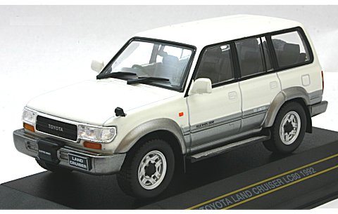 トヨタ ランドクルーザー LC80 1992 ホワイト/グレイ (1/43 ファースト43 F43-059) トヨタ ランドクルーザー LC80 1992 ホワイト/グレイ (1/43 ファースト43 F43-059)